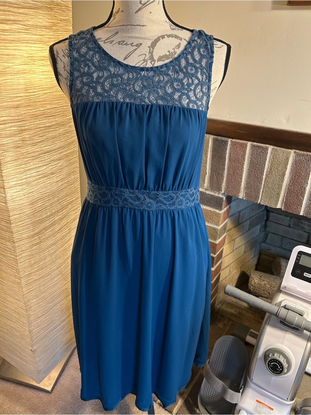 HD in Paris Sleeveless Lace Yoke Teal-Blue Midi Dress